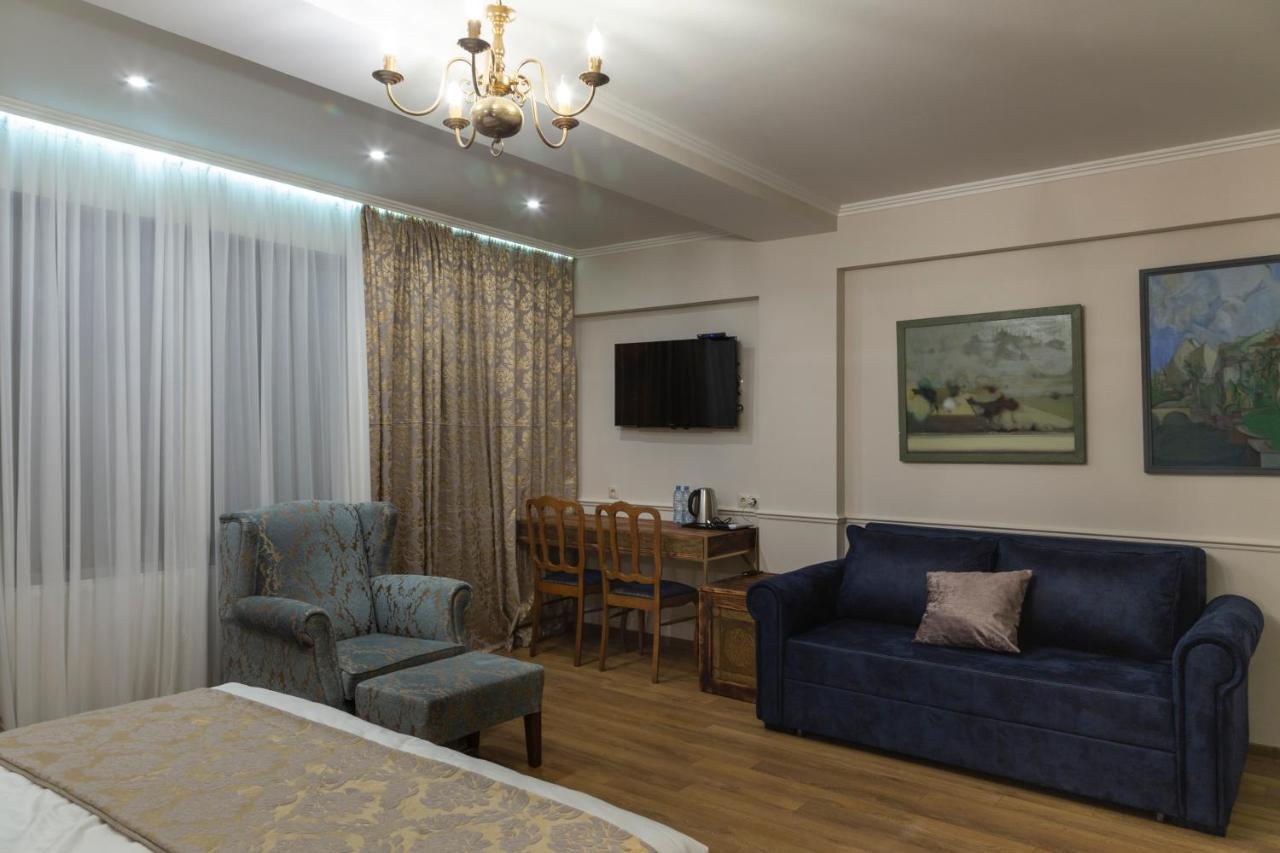 Omart Hotel - Gallery Tbilisi Bagian luar foto