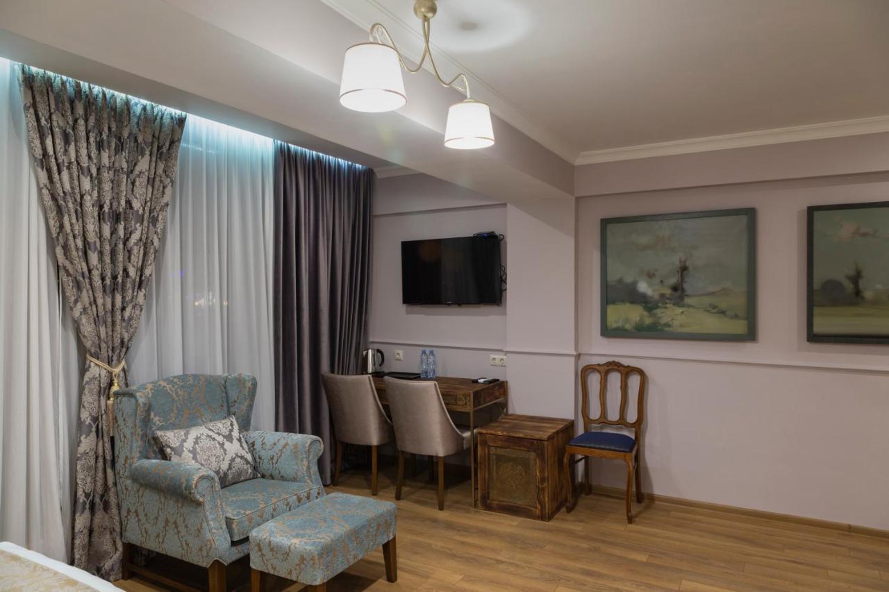 Omart Hotel - Gallery Tbilisi Bagian luar foto