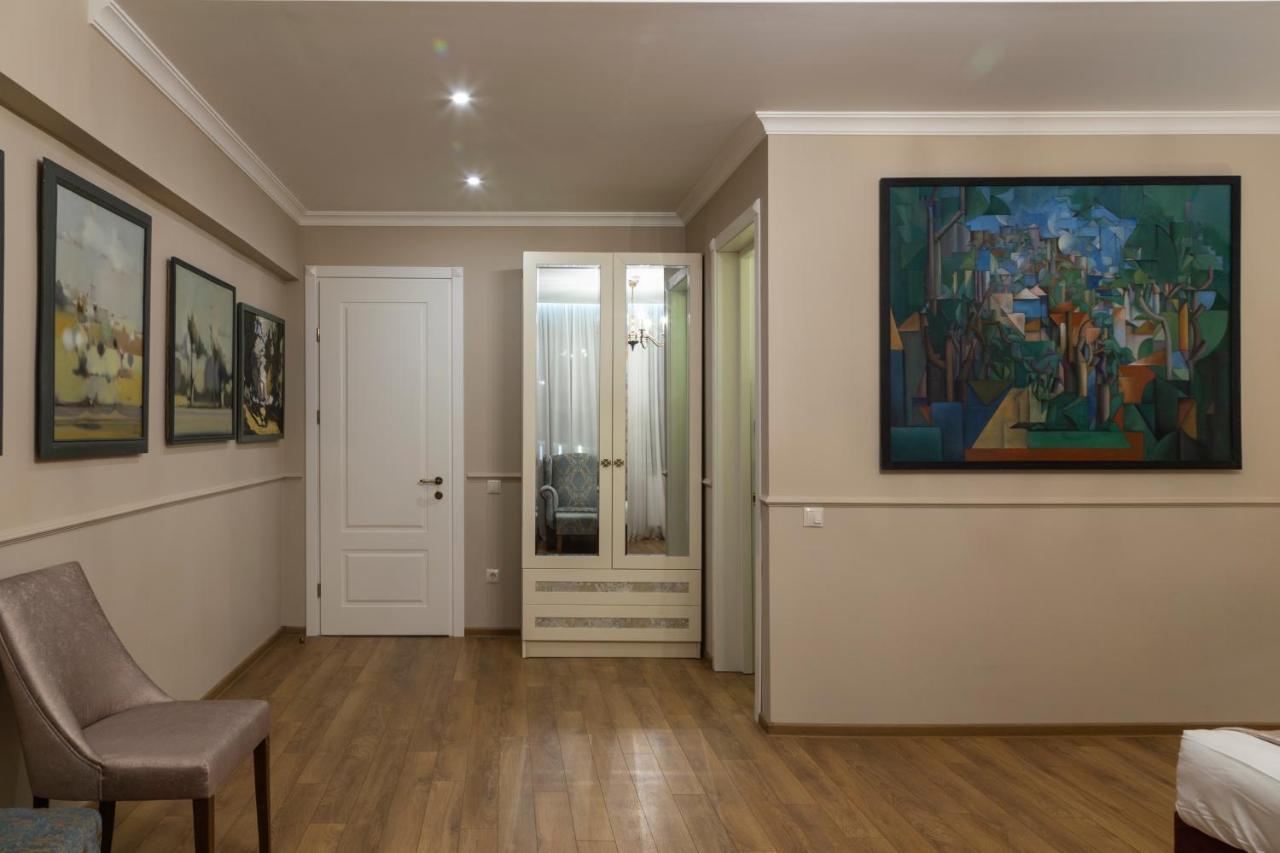 Omart Hotel - Gallery Tbilisi Bagian luar foto