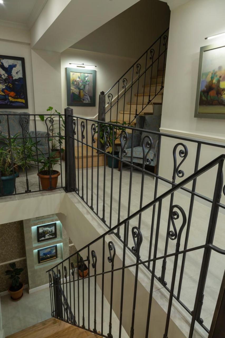 Omart Hotel - Gallery Tbilisi Bagian luar foto